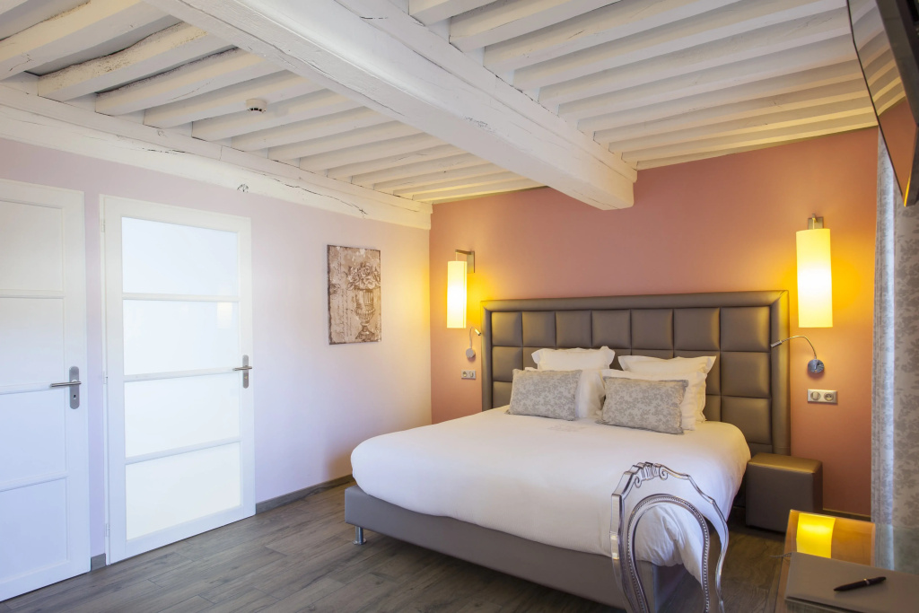 guest_rooms