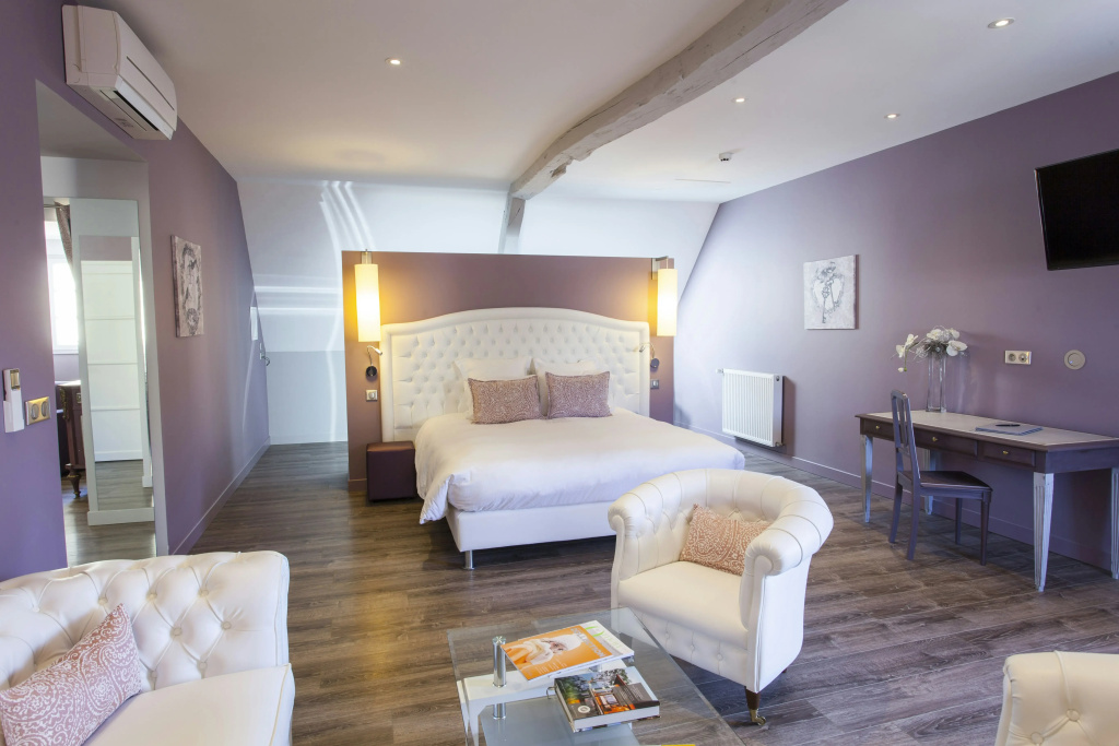 hotel_rooms
