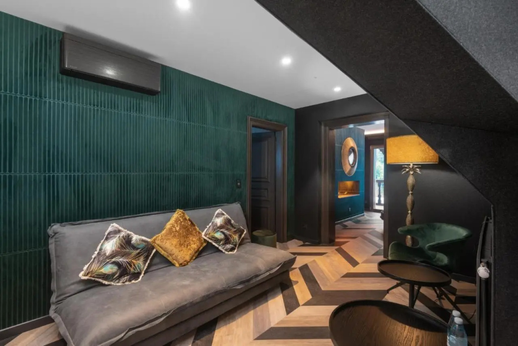 guest_rooms
