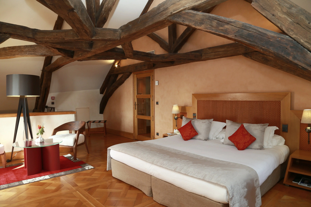 guest_rooms
