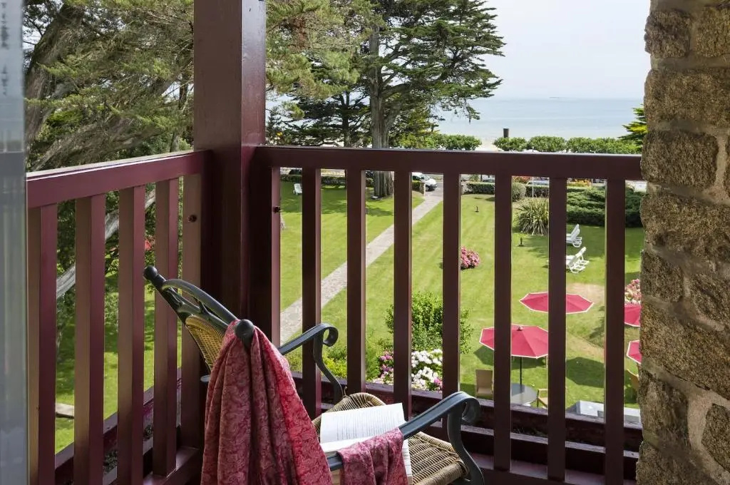 balcony