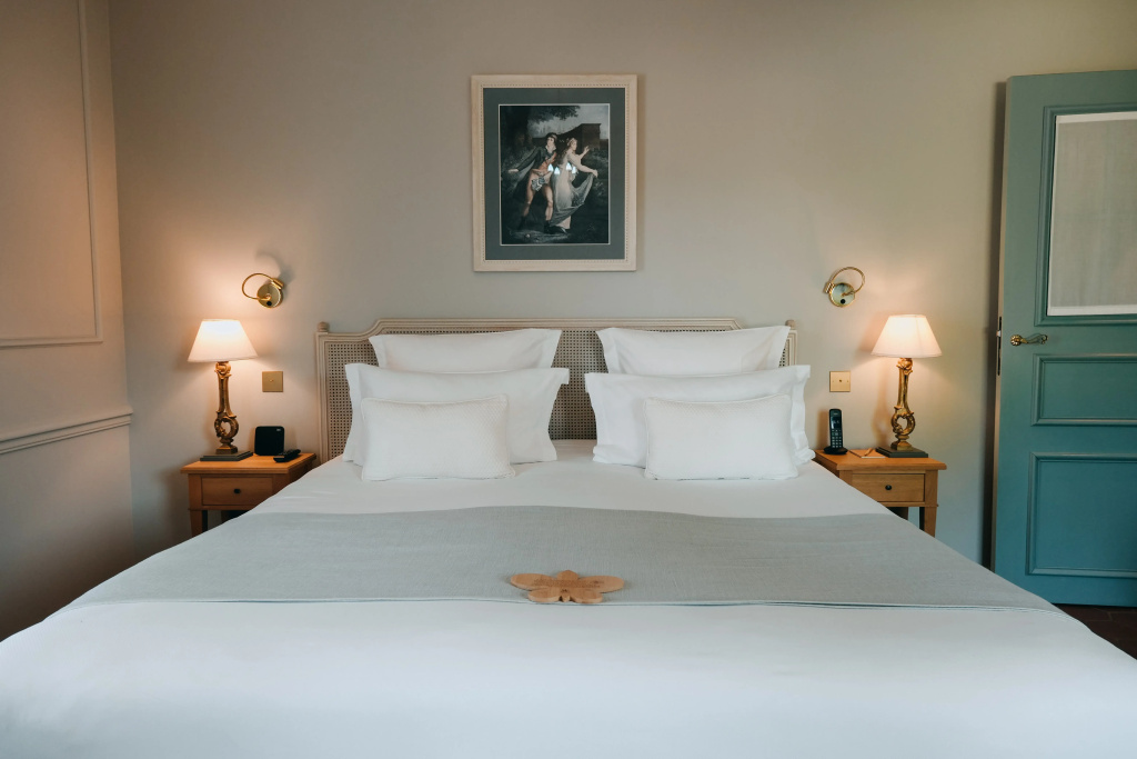 guest_rooms