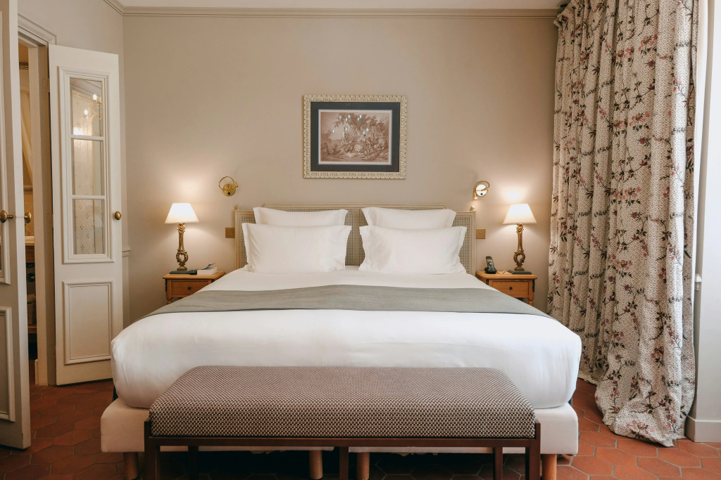 guest_rooms