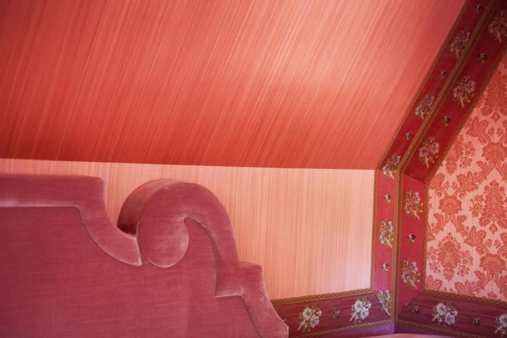 hotel_rooms
