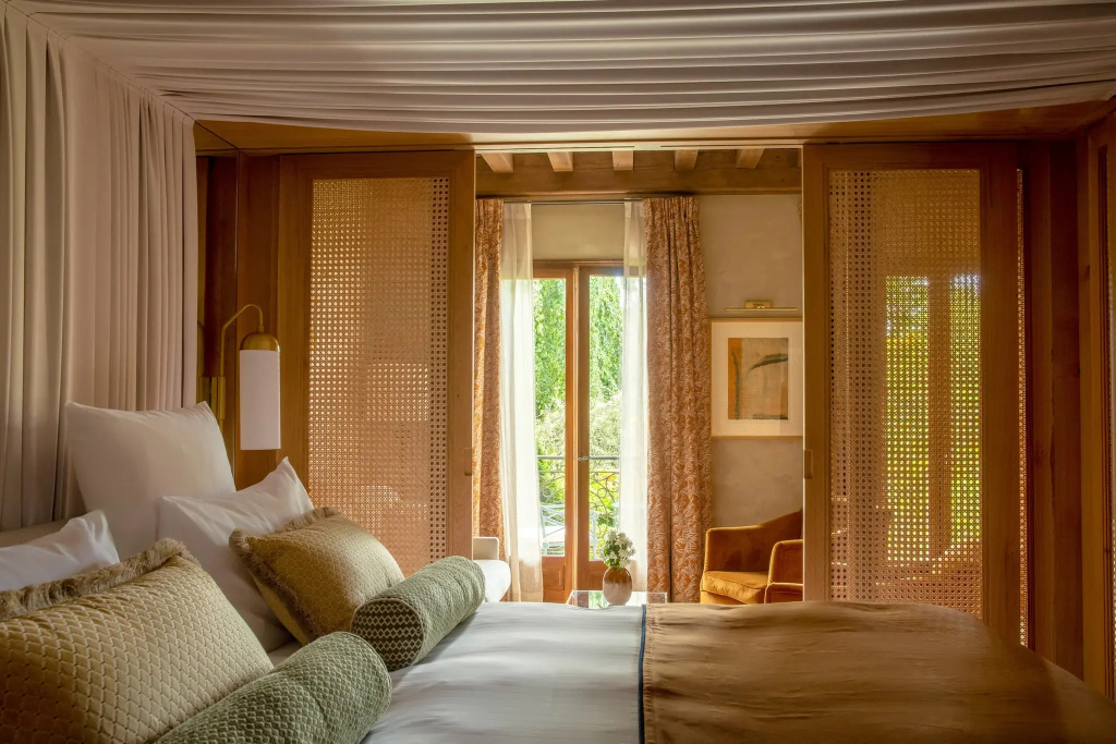 guest_rooms
