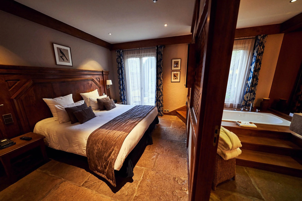 guest_rooms