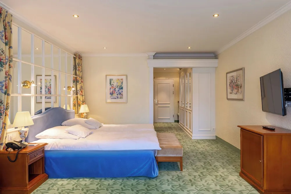 guest_rooms