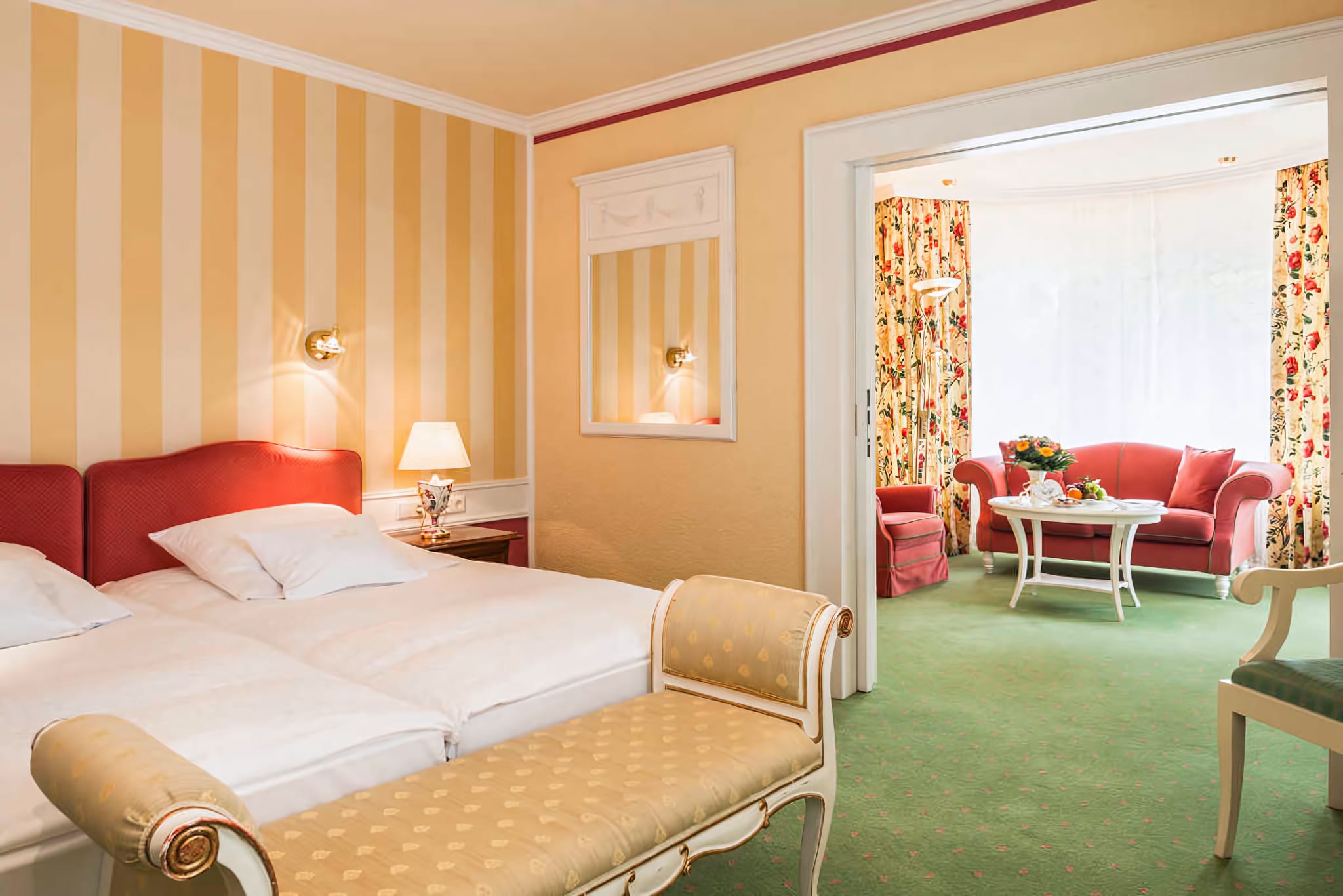 Round-Building Suites in Country-House Style