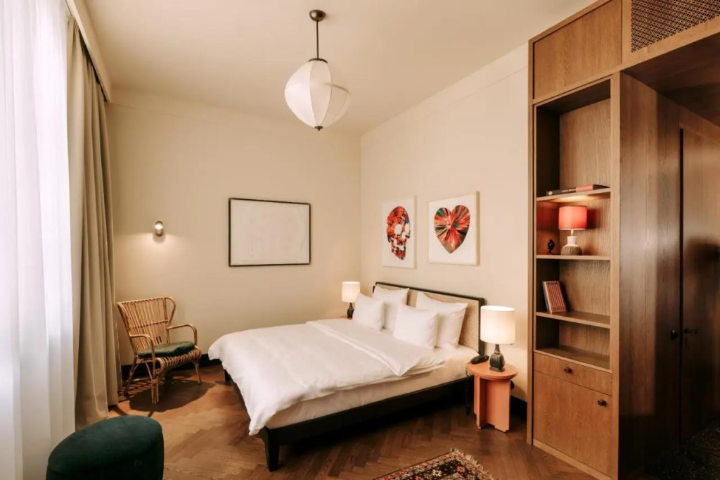 guest_rooms