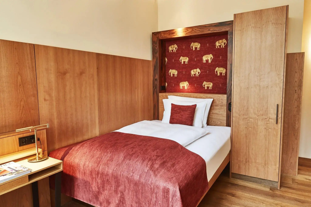 guest_rooms