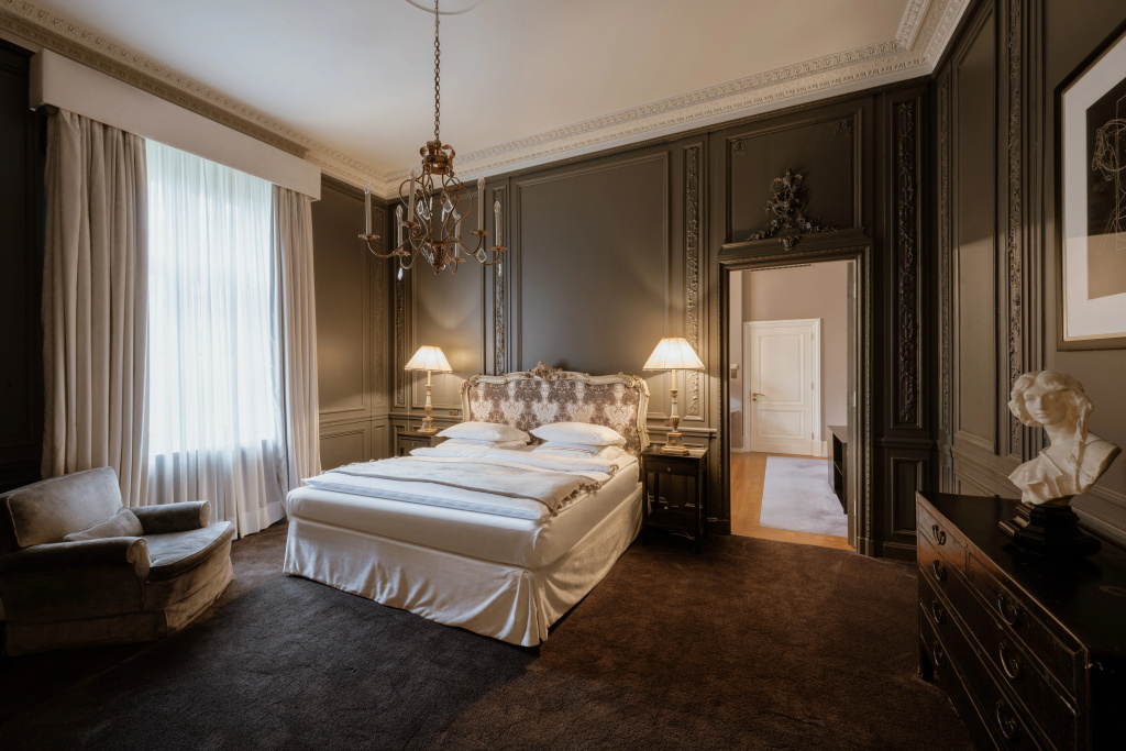 guest_rooms