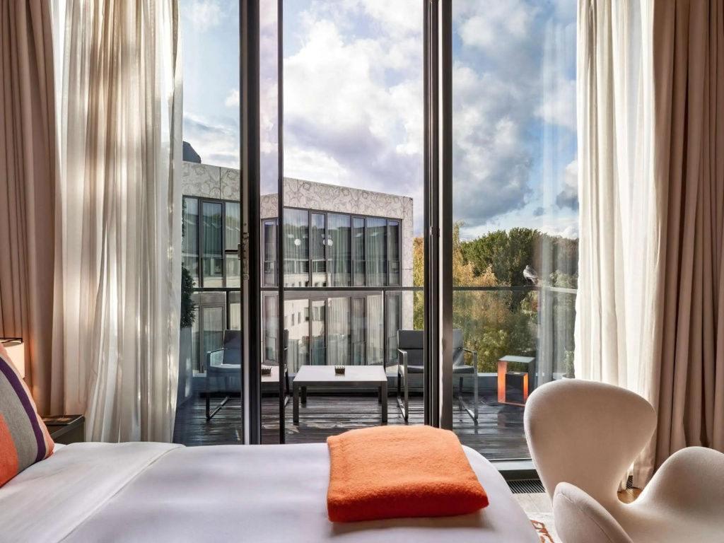 guest_rooms