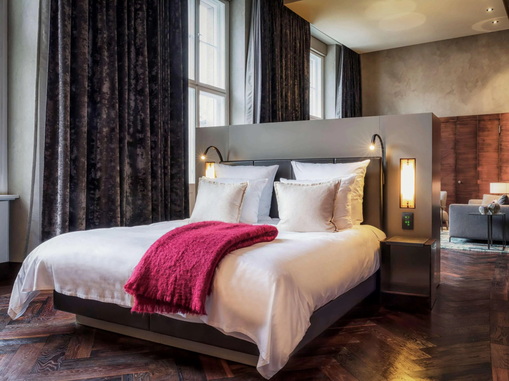 guest_rooms
