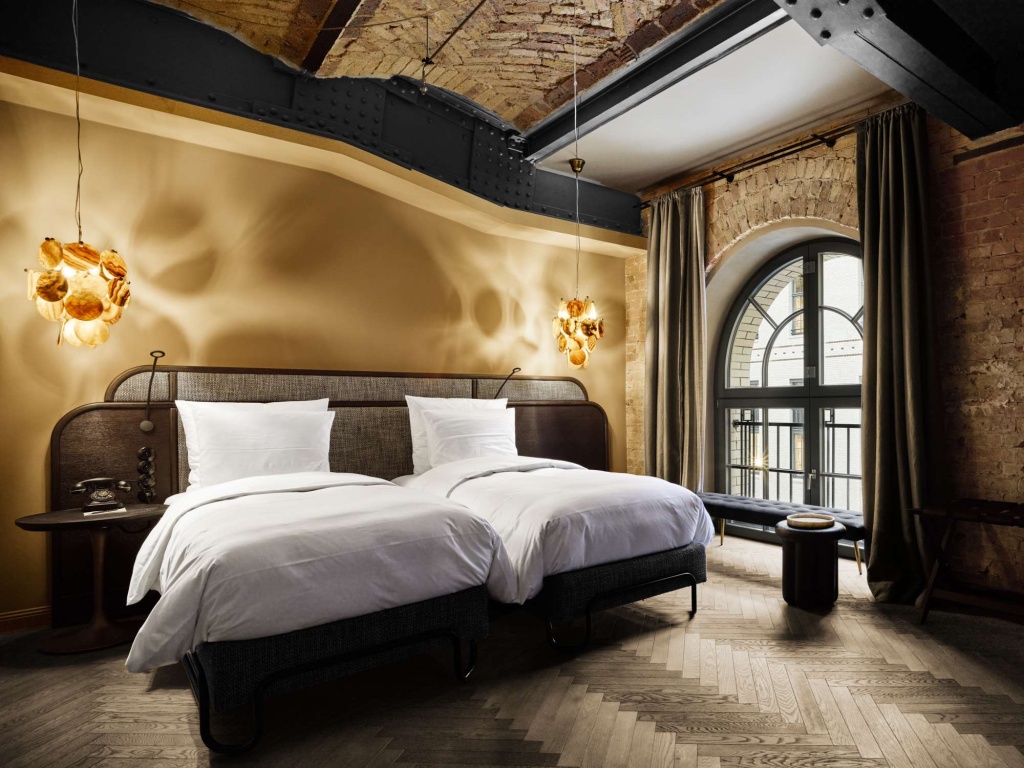 guest_rooms