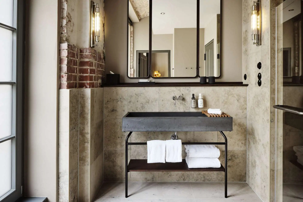 guest_rooms