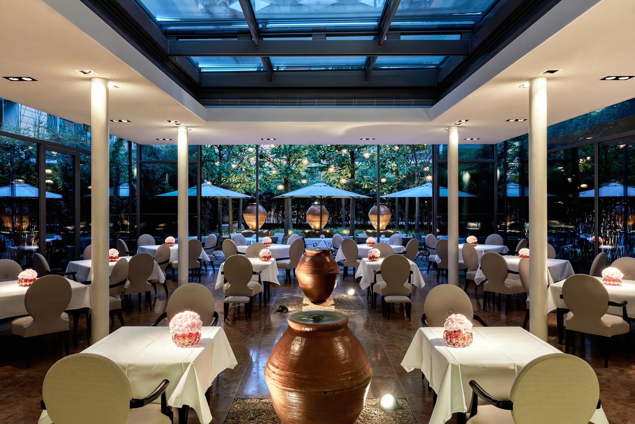 QIU Bar and Restaurant, All Day