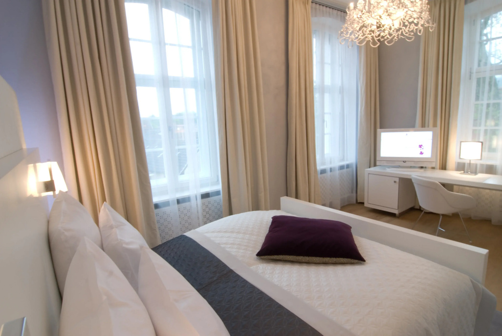guest_rooms