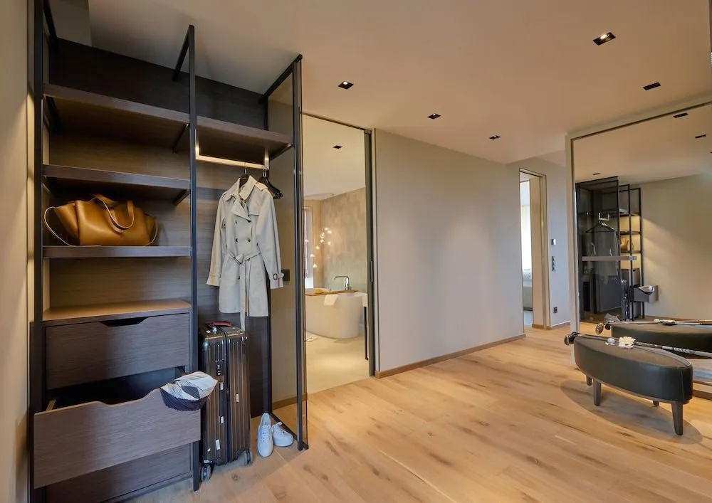 guest_rooms