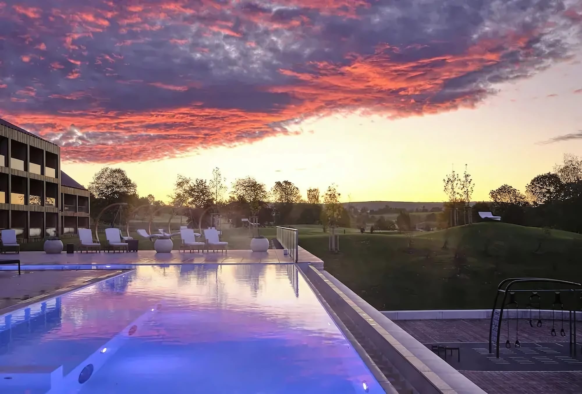 5,000-Square-Metre Spa and Pool