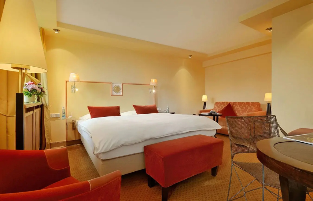 guest_rooms