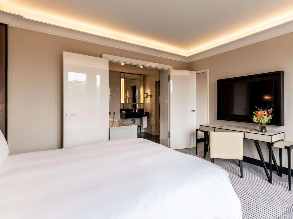 guest_rooms