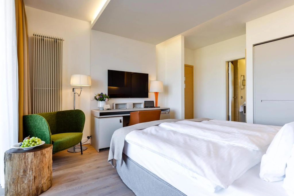 guest_rooms