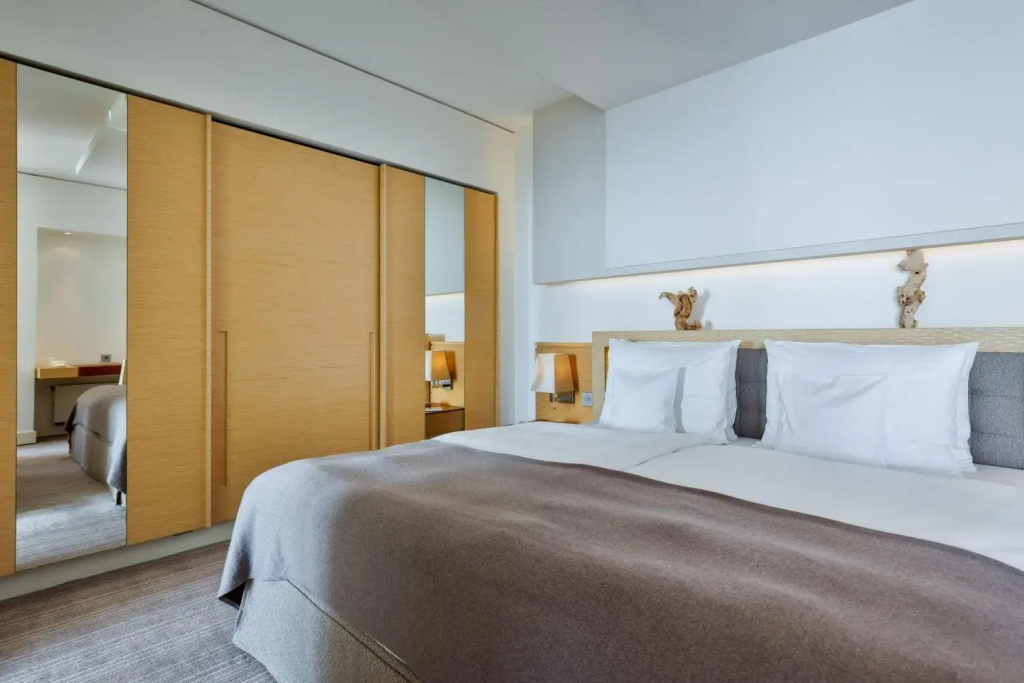 guest_rooms
