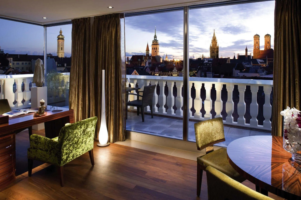 balcony
