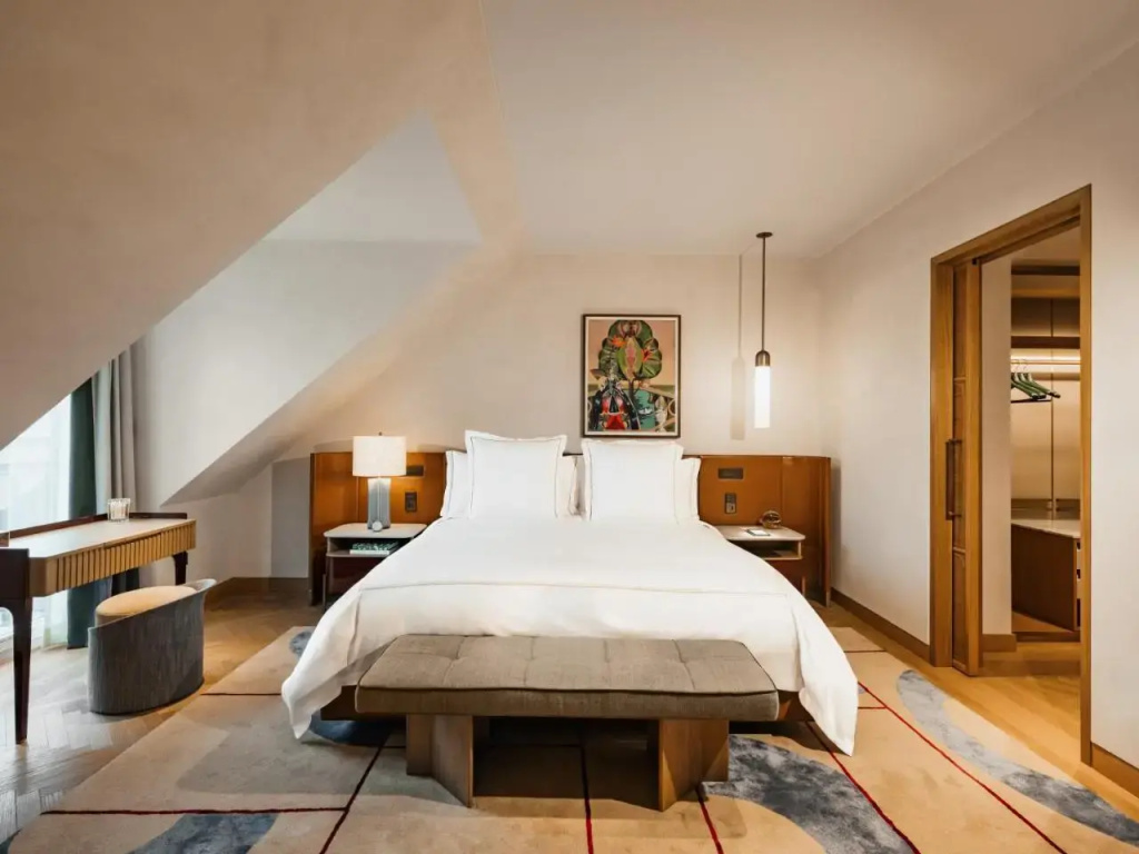 guest_rooms