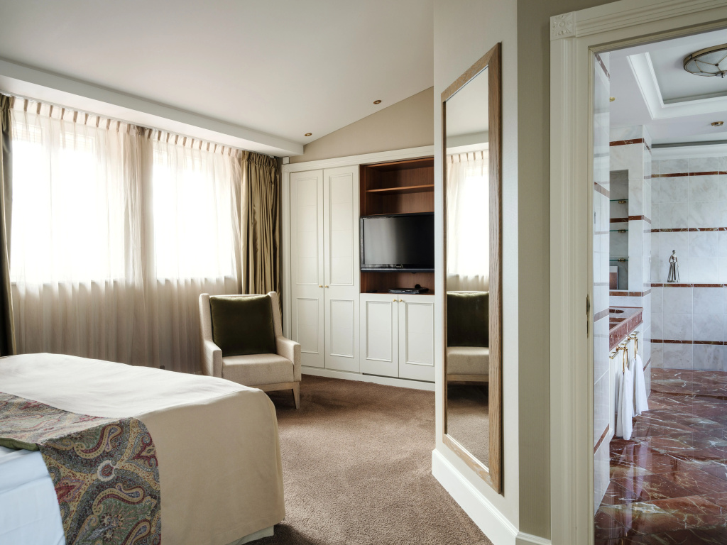 guest_rooms