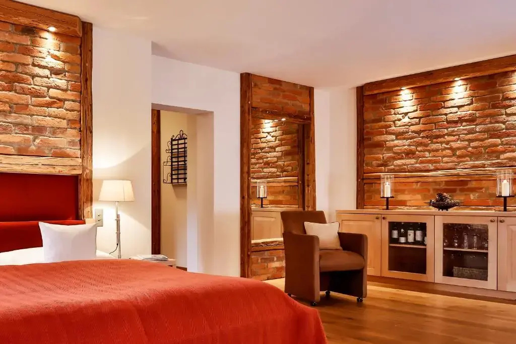 guest_rooms