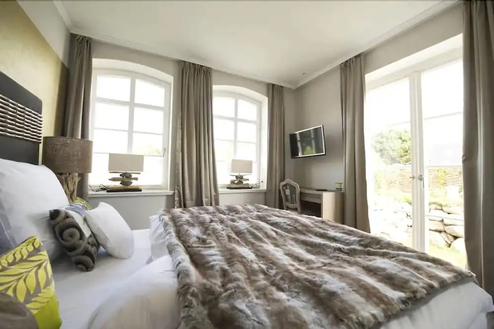 guest_rooms