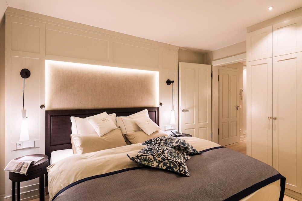 guest_rooms