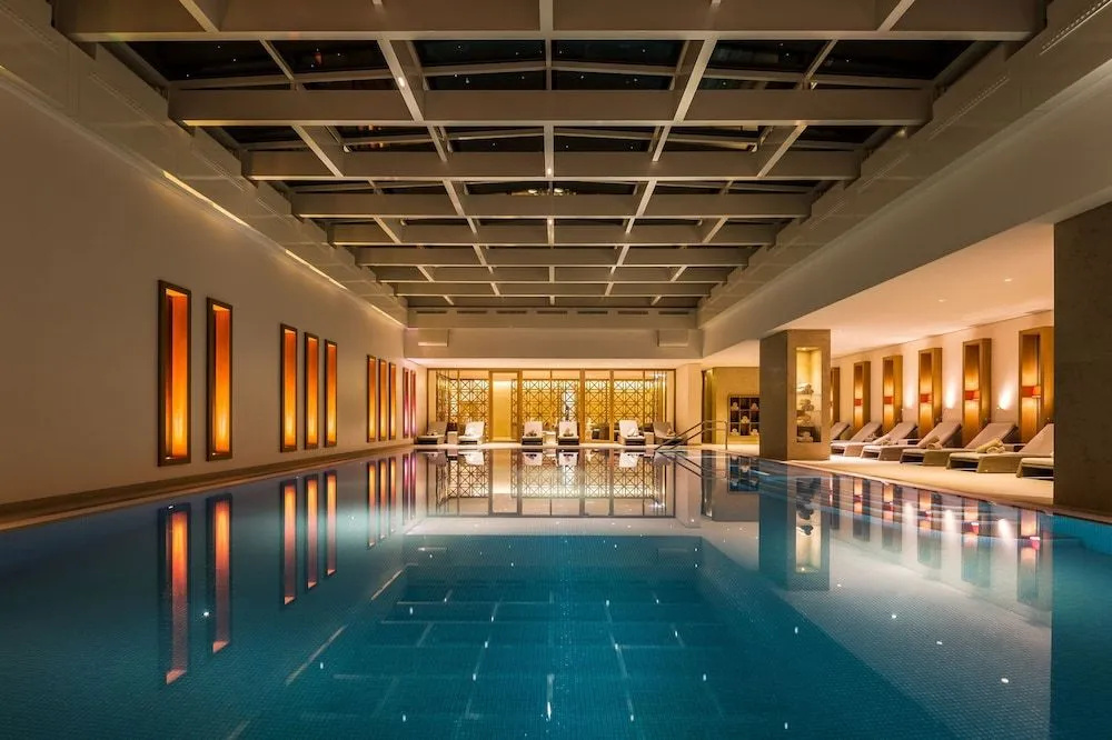 hotel_rooms