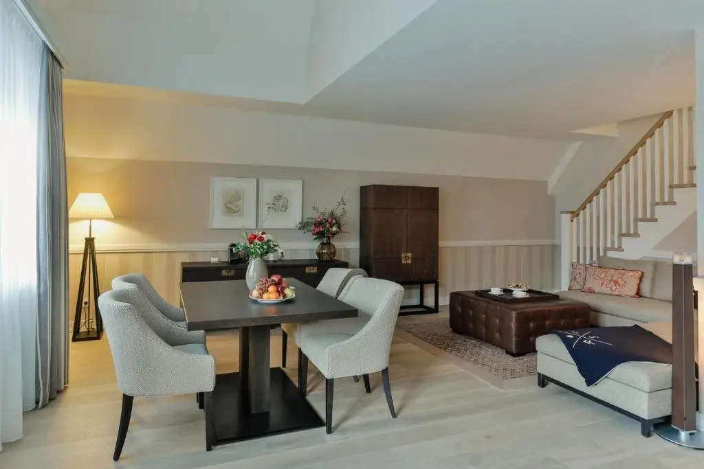 guest_rooms
