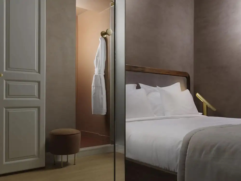 guest_rooms