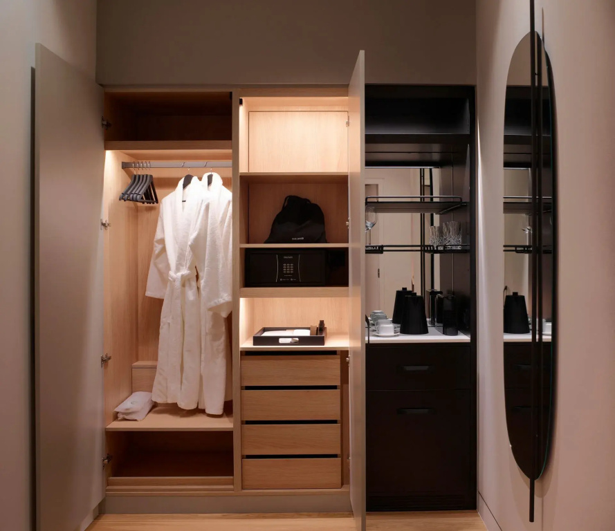 guest_rooms