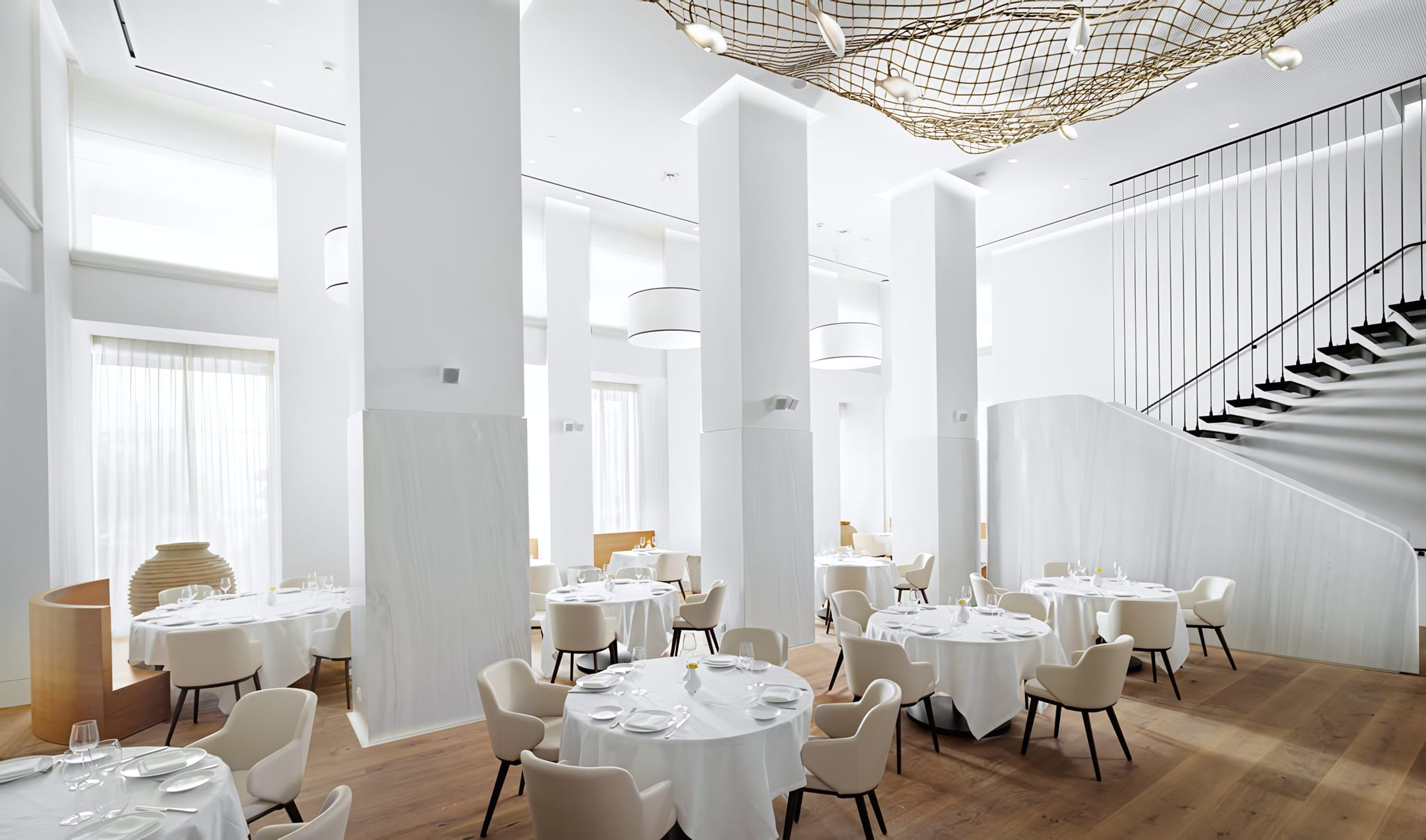 Estiatorio Milos, Reborn in a Hotel