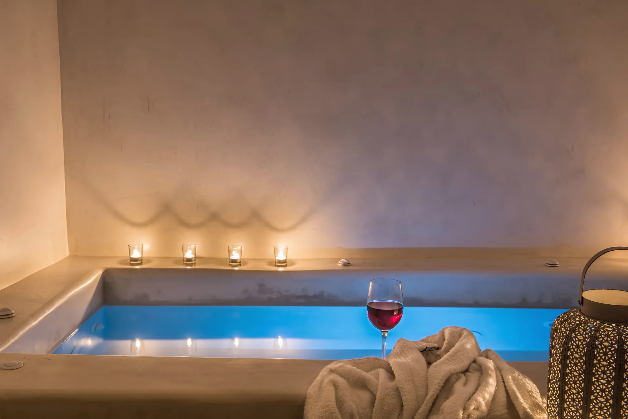 On The Rocks Spa Room
