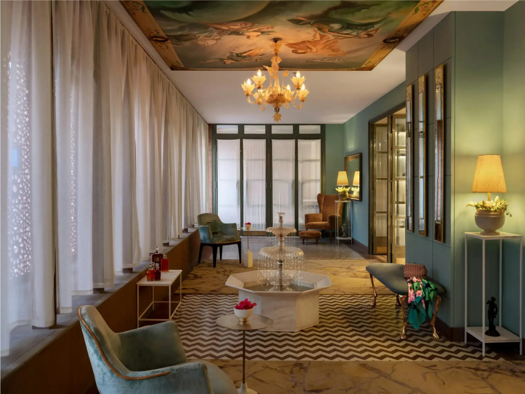 hotel_rooms