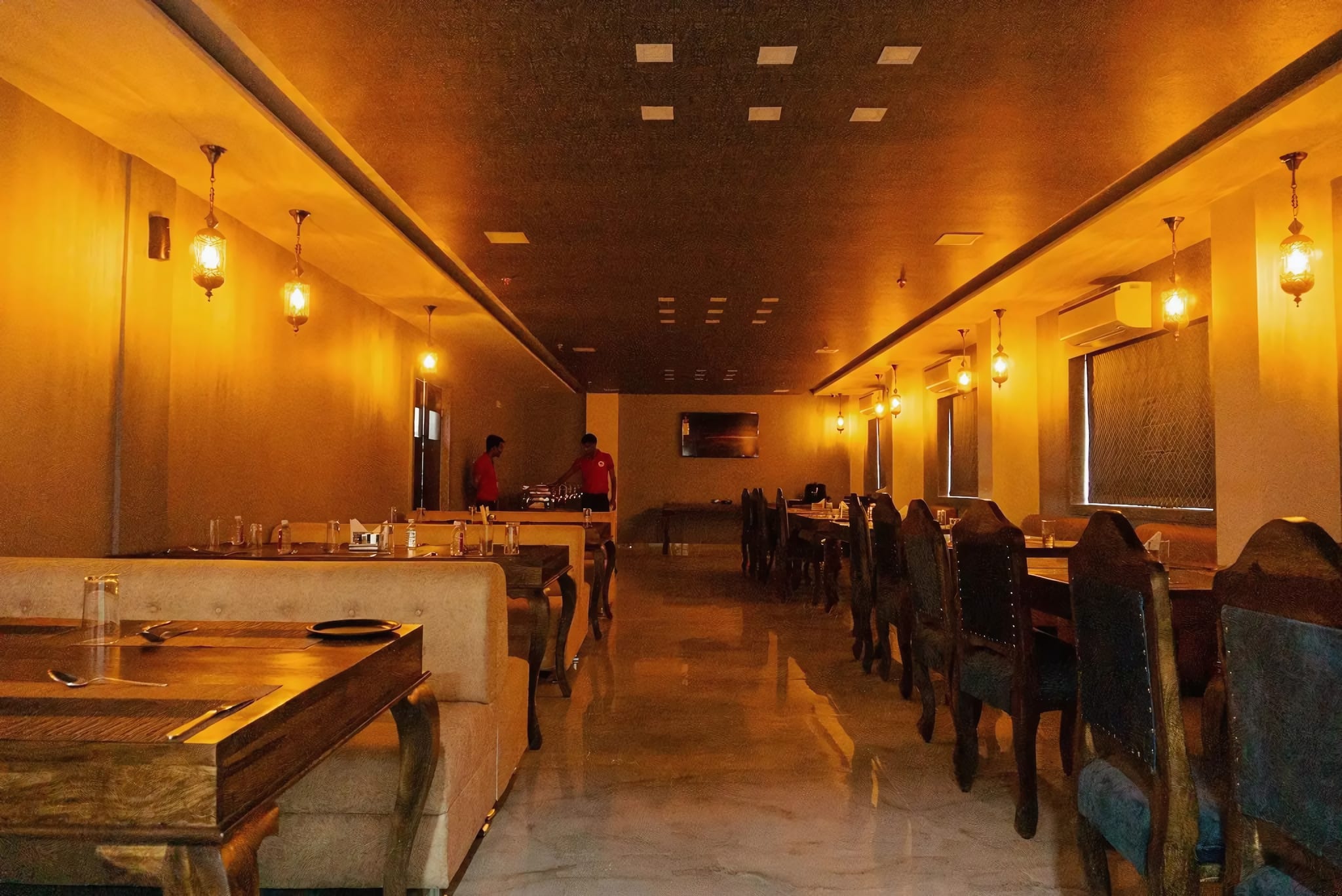 Dining Between The Colonnade and 51 Shades of Pink