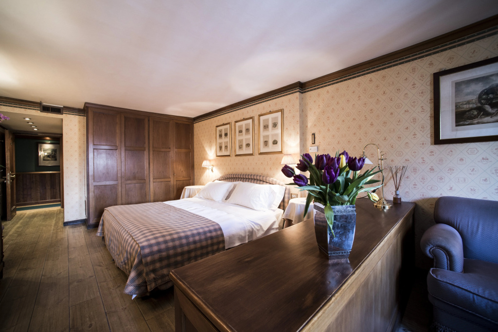 guest_rooms