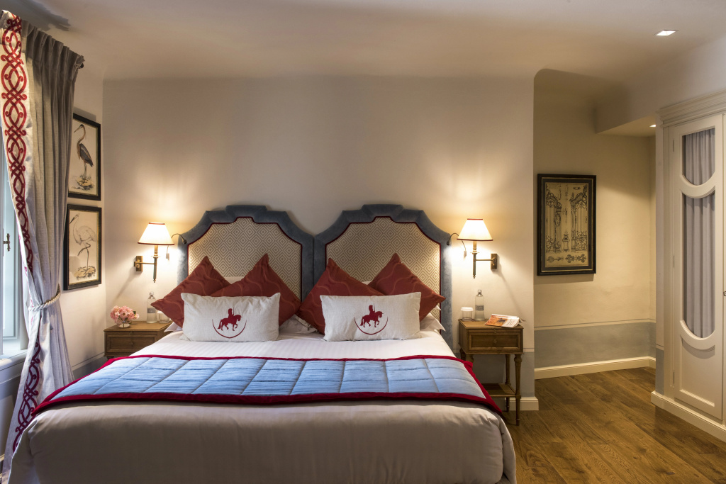 guest_rooms