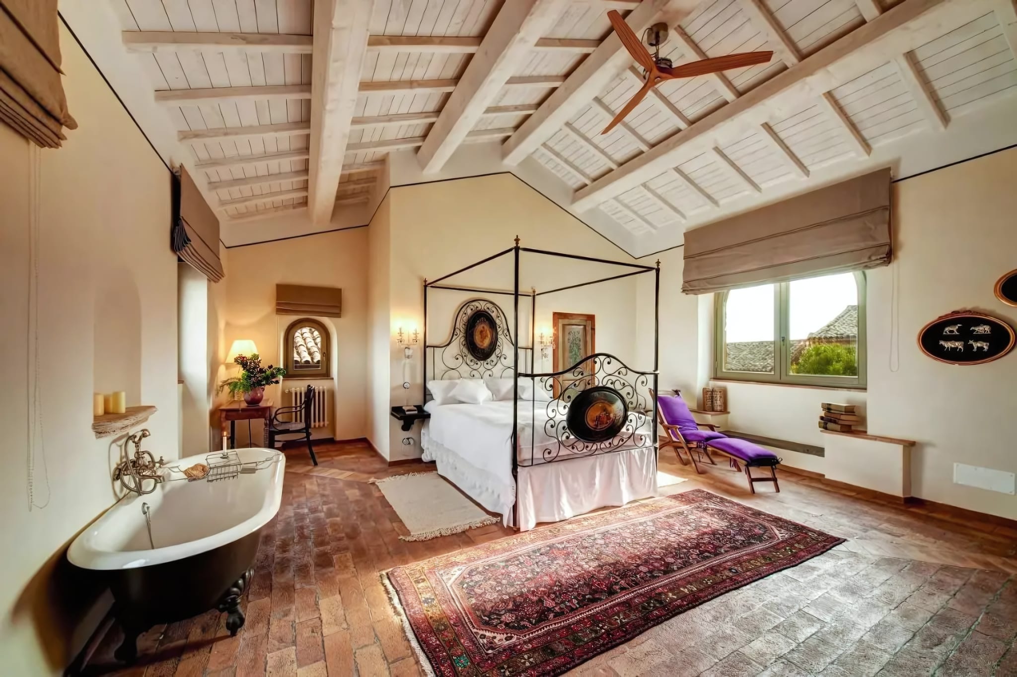 guest_rooms