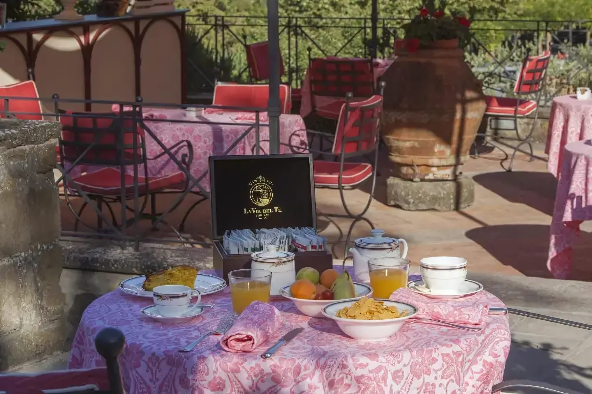 A Michelin-starred table in a former lemon house