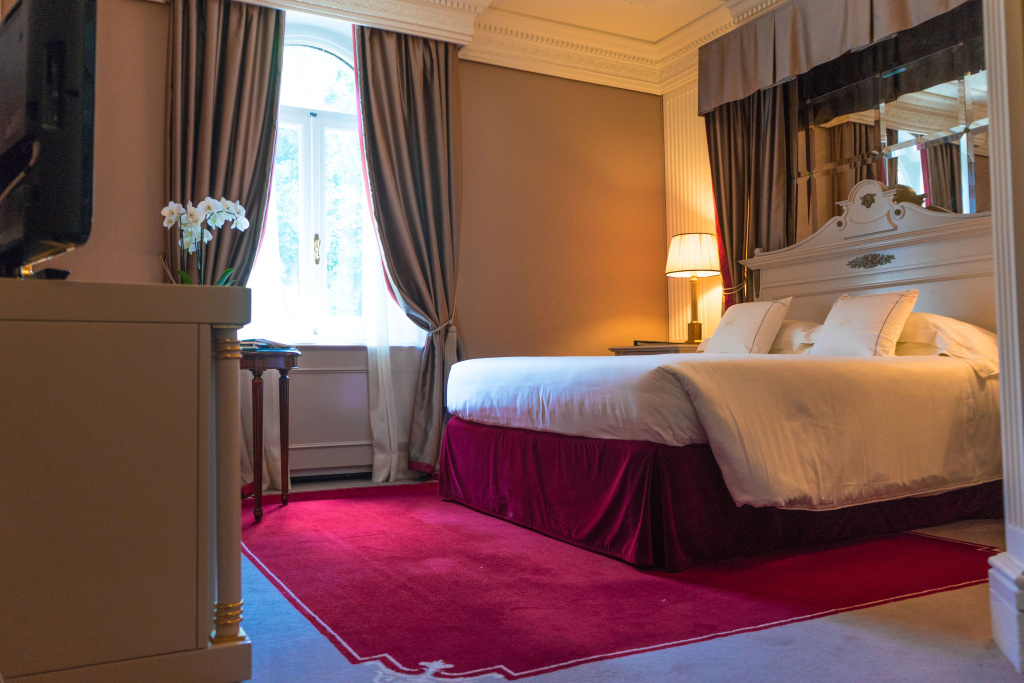 guest_rooms