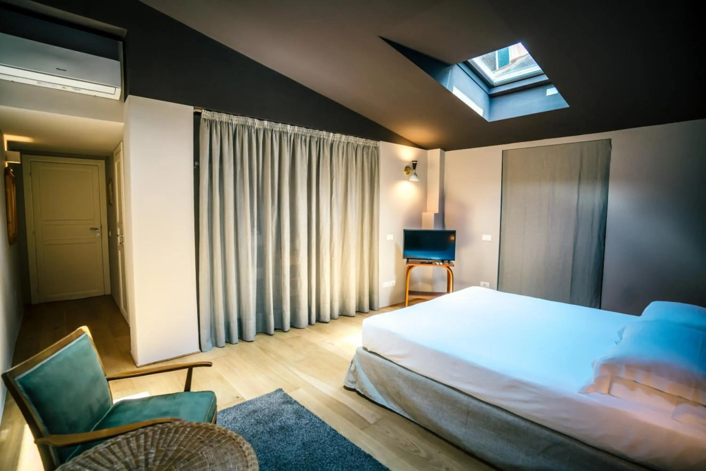guest_rooms