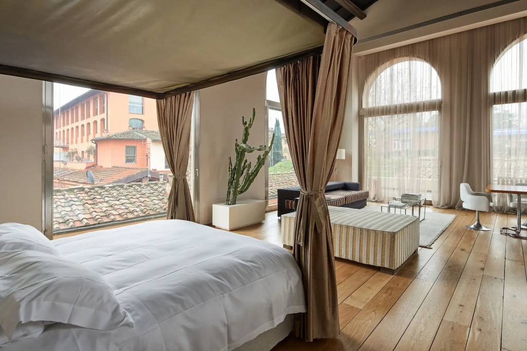 guest_rooms