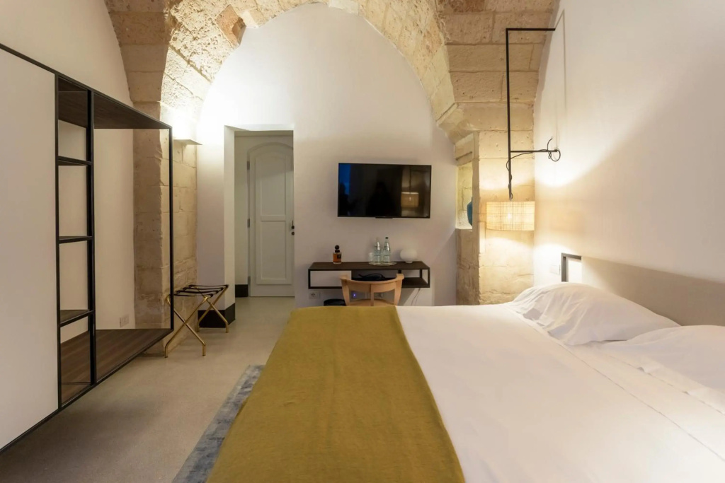 guest_rooms