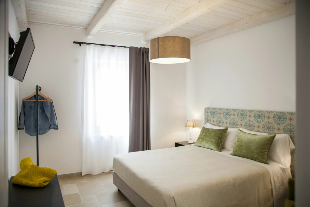 guest_rooms